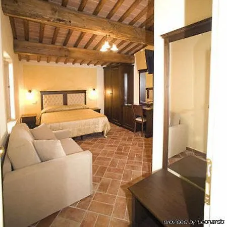 Casal Sant Elena 2*
